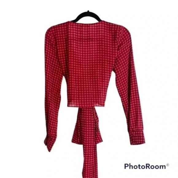 Urban outfitters red gingham wrap front top medium - Picture 2 of 8